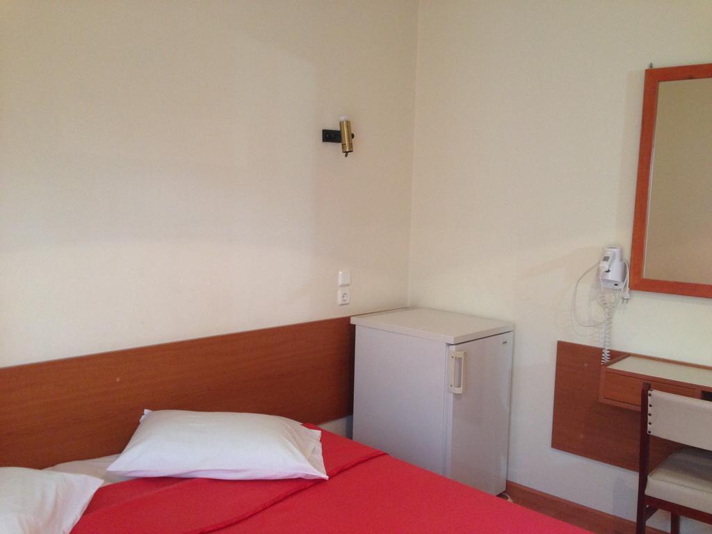 Noufara Hotel Kamena Vourla Esterno foto