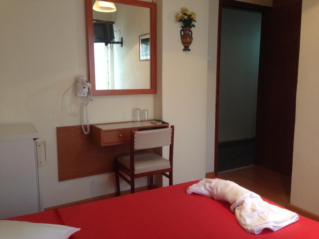 Noufara Hotel Kamena Vourla Esterno foto