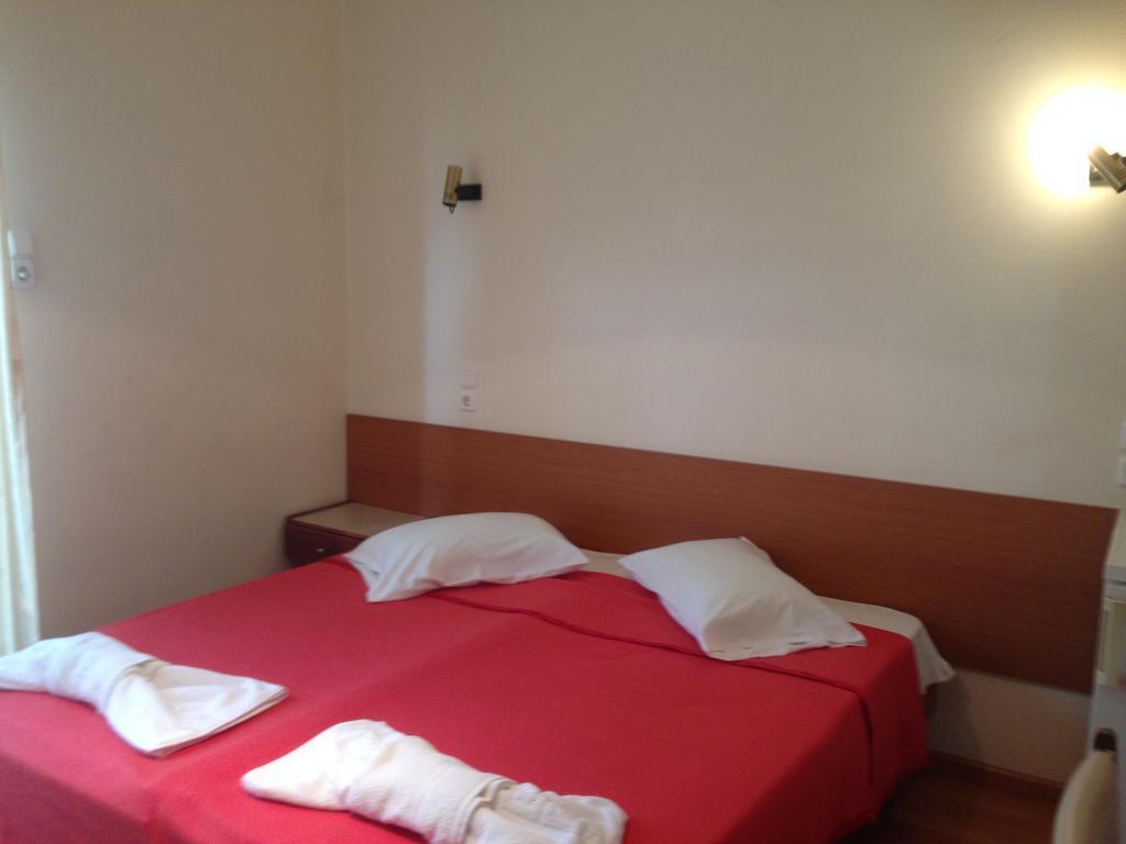 Noufara Hotel Kamena Vourla Esterno foto